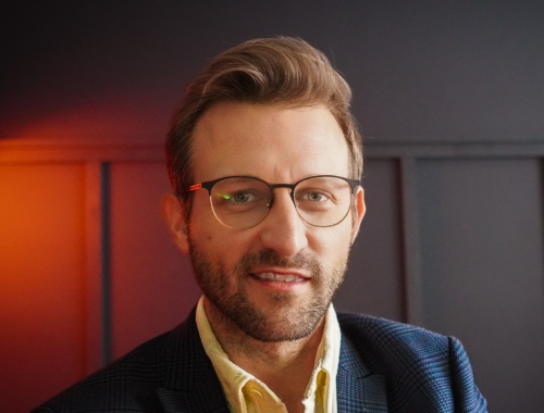Cameron Munro headshot