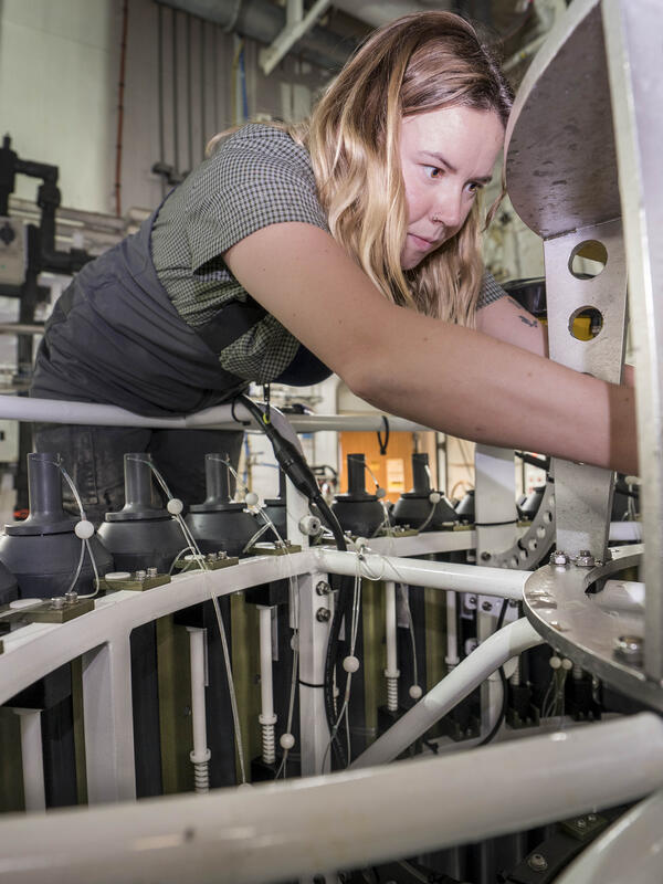 A researcher tends to instruments on the CTD instrument